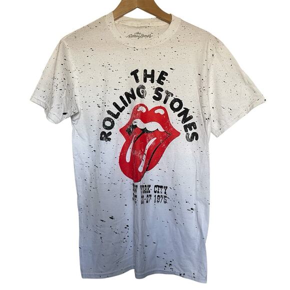 The Rolling Stones T-Shirt Sticking Tongue NYC June 22-27 1975 Size S - Picture 1 of 4